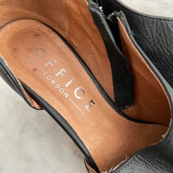 Top Shop Black Leather Cut Booties/Shoes - Picture 6 of 8